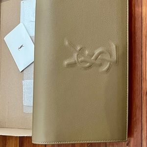 YSL SAINT LAURENT BELLE DU JOUR CLUTCH $995